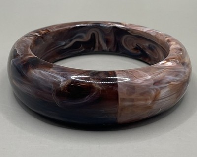 Women s Bangle Bracelet Brown Cream Root Beer Float Lucite