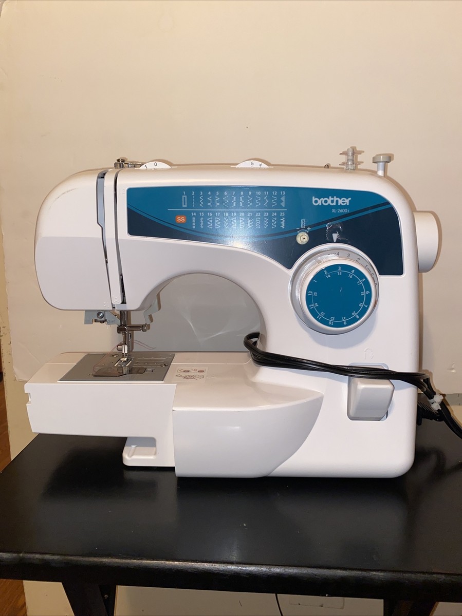 Brother XL2600i Mechanical Sewing Machine With Foot Pedal