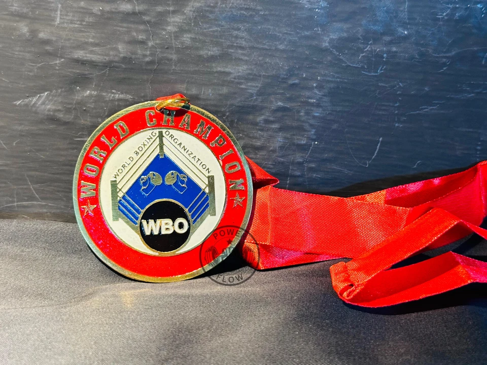 WBO World Boxing Organization Championship Boxing Medal Red Ribbon - Image 2 of 4