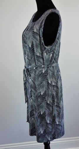 Ann Taylor Factory Womens Size L Blue Navy & White Leaves Print Dress Belted - Picture 4 of 8
