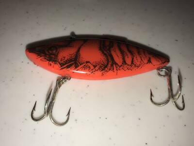 Bill Lewis RT46R Original 1/2 Oz Rat-L-Trap Rattle Trap Red