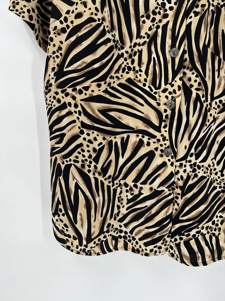 Vintage Kathy Che Blouse Womens 12 Large Black Beige Animal Print Zebra Button - Image 4 of 4
