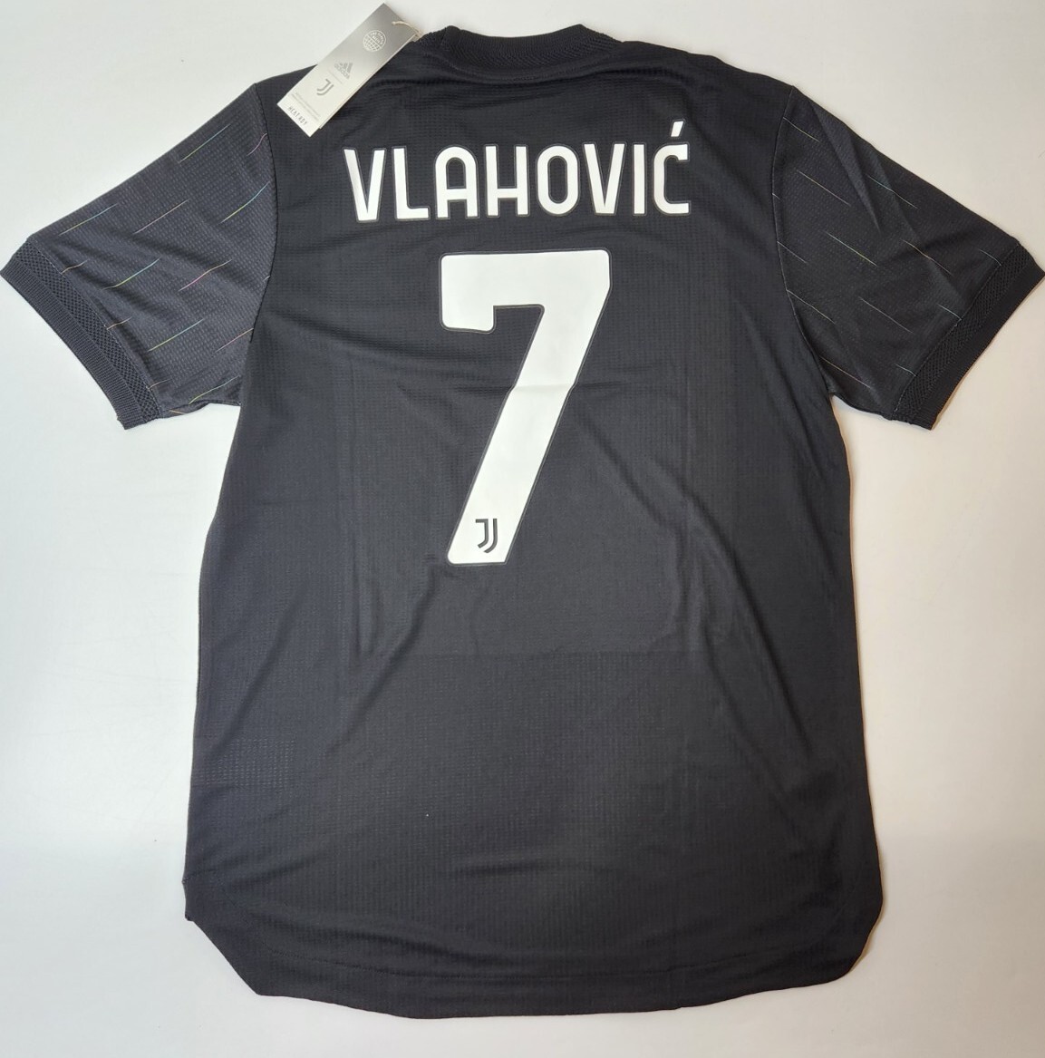 Juventus Vlahović 7 2022シーズンアウェイ 2021/22 Juventus Away Jersey #7 Vlahovic Large Adidas Soccer