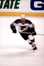 PF36 2001 Original Photo ST LOUIS BLUES NHL ICE HOCKEY LEFT WING DALLAS DRAKE