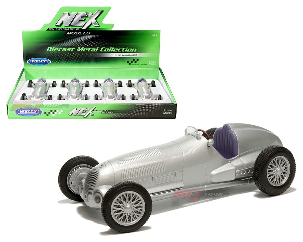 Welly 1:24 1937 Mercedes-Benz W125 Silver Display Diecast Model