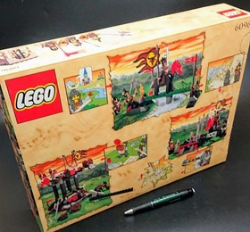 LEGO 6096 Castles series "Bull's Attack" Released in 2000 Unopened Rare item