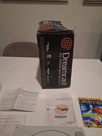 Sega Dreamcast MK-50000 Boxed Bundle Pristine Console Matching Serial VA2 CIB