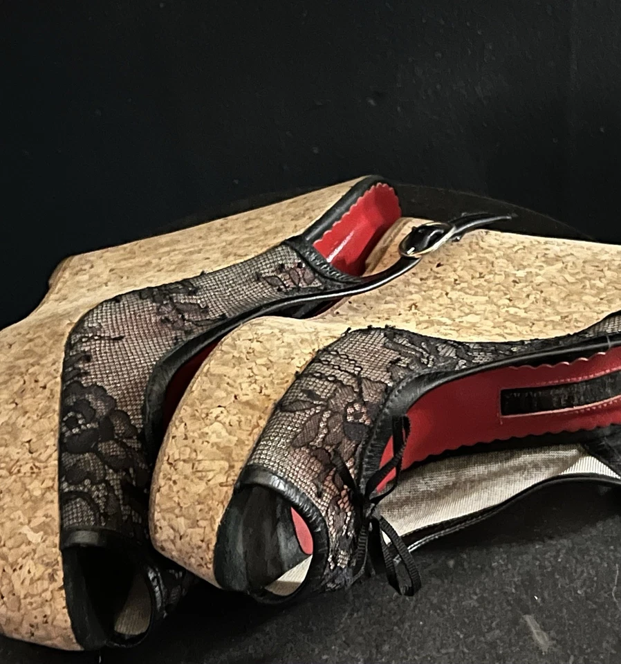 CH Carolina Herrera Cork Platform Sandal Black Lace Size 38 - Image 2 of 4