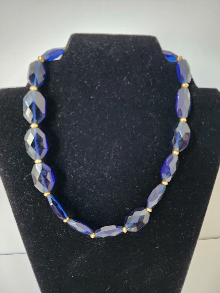 Colar Gargantilha Ralph Lauren Faceta de Vidro Azul Cobalto Chunky Tom Dourado Assinado 16" - Imagem 4 de 4