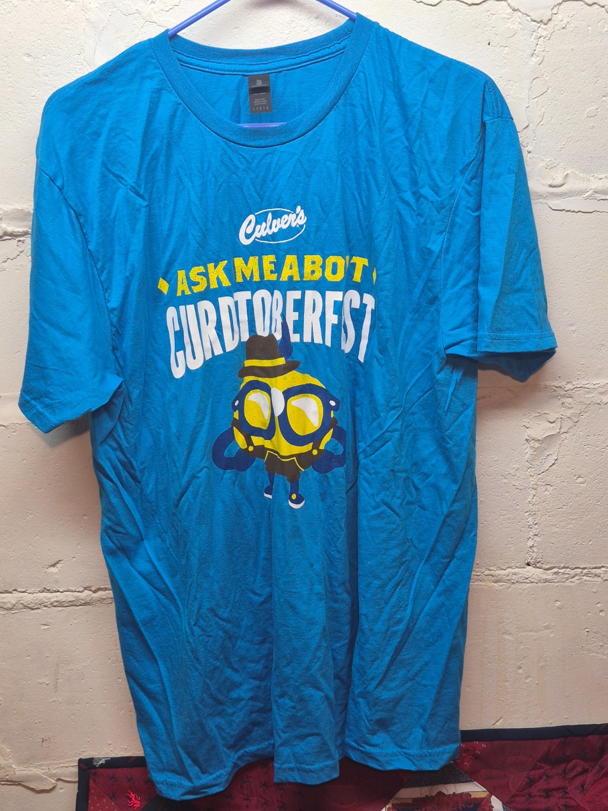 Culvers Gildan T-Shirt Softstyle Crew Neck Blue 100% Cotton Large Curdis Curd
