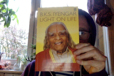 Light on Life: The Journey to Wholeness, Inner Peace and. Buch Zustand sehr gut