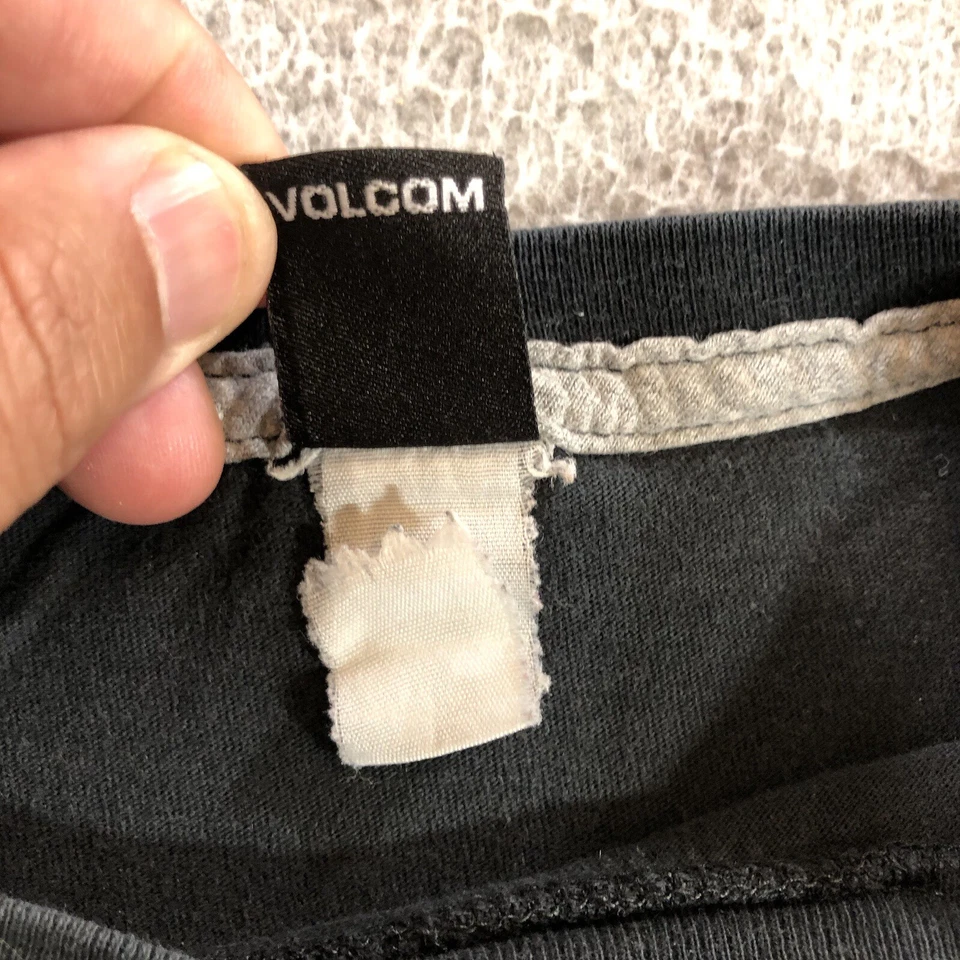 Vtg Volcom Pocket T Shirt Men’s XL Black Thin Soft Skull Surf Skate Costa Mesa - Image 4 of 4