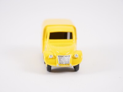 Dinky Toys VRAIE fourgonnette postale 2 CV Citroën 560 état Dinky Toys VRAIE fourgonnette postale 2 CV Citroën 560 état