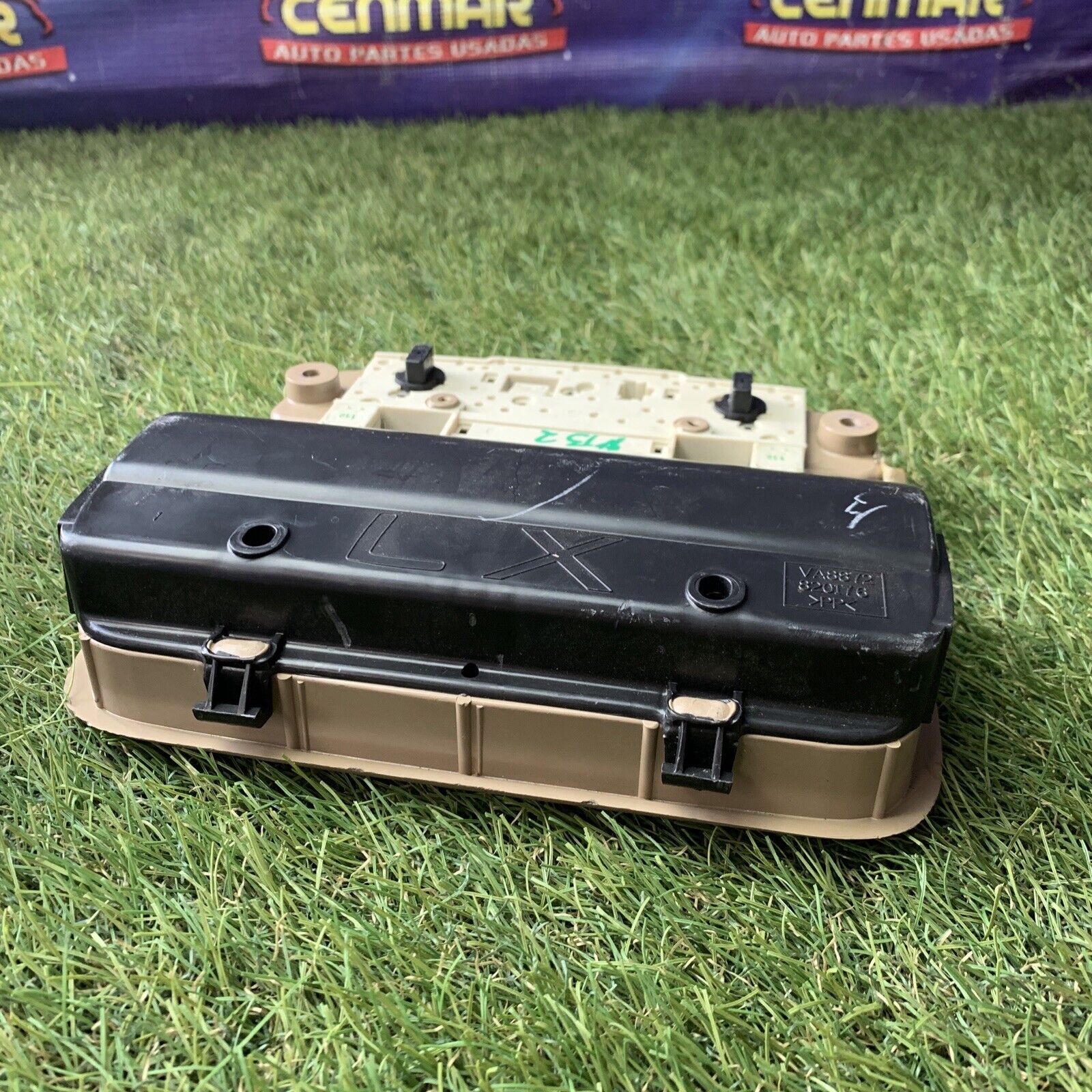 Picture 9 of 10