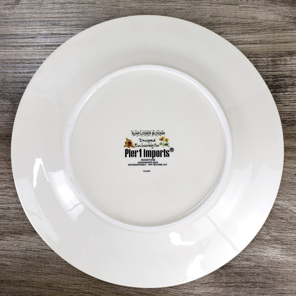 New Pier 1 Imports SUNFLOWER BLOOMS Stoneware Salad Plate 8.75