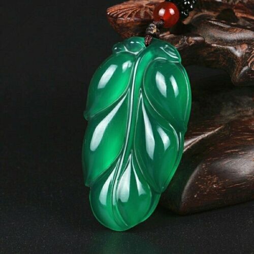 Natural Icy Chalcedony Jade Leaf-Shape Green Carved Agate Pendant Necklace - Picture 2 of 7