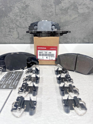 OEM BRAND NEW 2022-2024 HONDA CIVIC FRONT BRAKE PADS (45022-T20-A00)