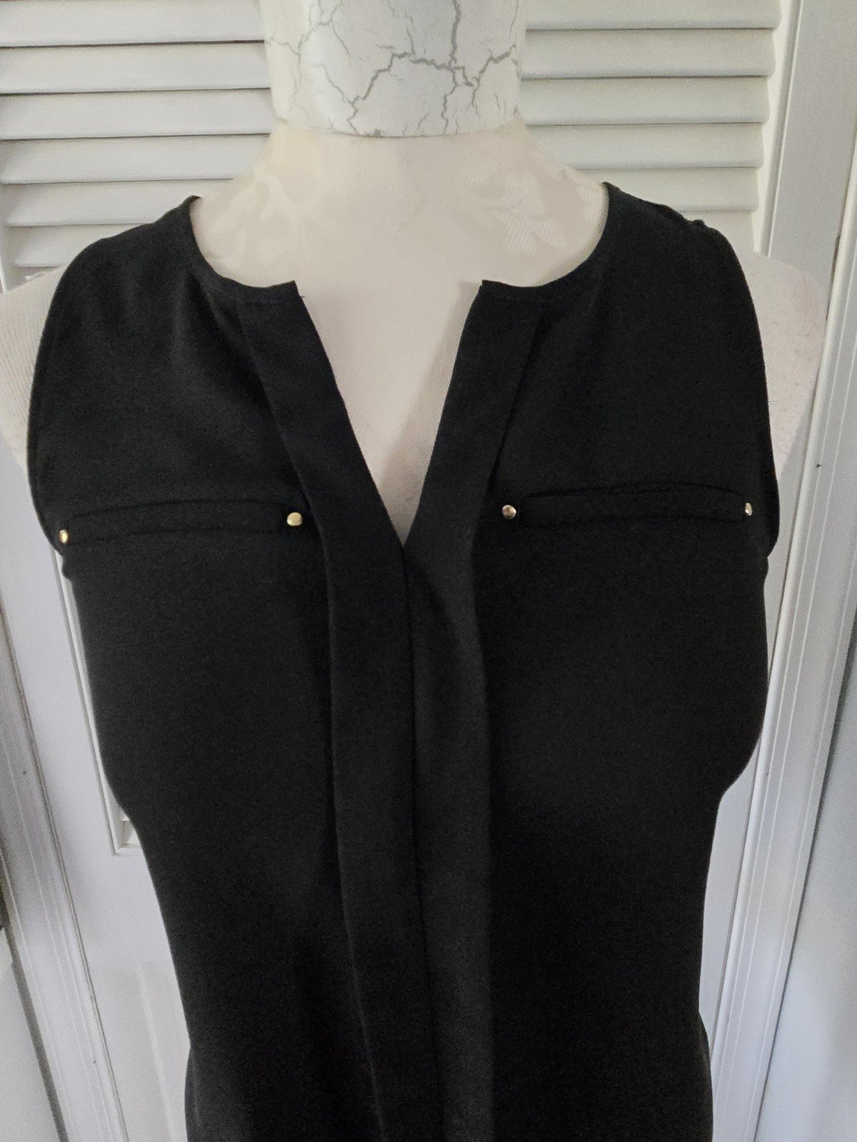 Express Sleeveless Split Neck Pleated Top Gold St… - image 4