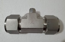 DK-LOK DTR-24-24-8-S Reducing Union Tee 1.5 x...