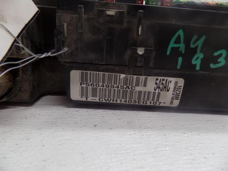 Fuse Box Engine Fits 00-03 DURANGO 1697303 Foto 2 de 4