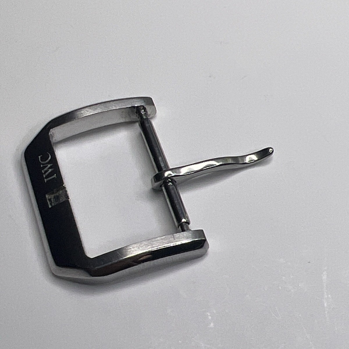 AUTHENTIC IWC 18MM TANG BUCKLE BRUSHED SATIN STEEL SWISS AUTHENTIC IWC 18MM TANG BUCKLE BRUSHED SATIN STEEL SWISS