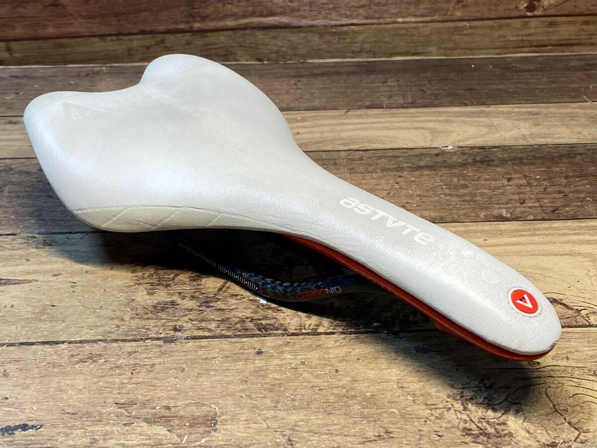 ASTVTE SKYLITE SR Saddle Carbon rail White Used | eBay ASTVTE SKYLITE SR Saddle Carbon rail White Used | eBay