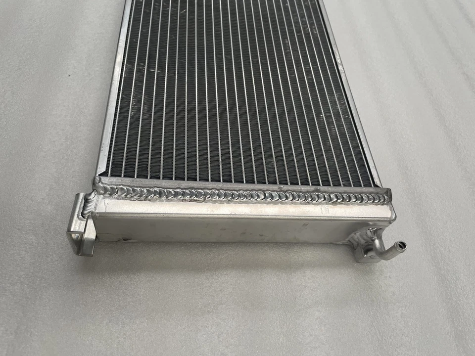 铝制散热器菲亚特熊猫 4X4 (141) 1.0/1.1 1986 - 2003;AUTOBIANCHI/LANCIA Y10 — 第 4/4 张图片