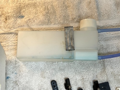 Vintage Traxxas Nitro Vee RC Boat Complete Without Hull Very Nice Parts - Picture 6 of 21