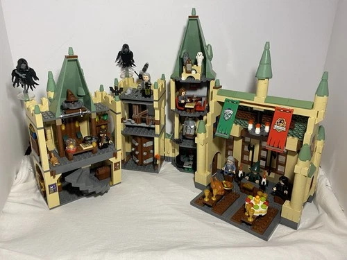 LEGO Harry Potter: (4842)  2010 Hogwarts Castle with All Instructions