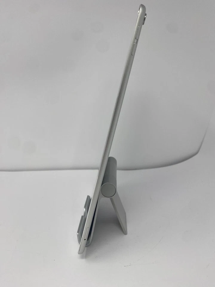 Apple iPad Pro 10,5" 1. Gen 64GB Wi-Fi + 4G - Silber - Bild 4 von 4