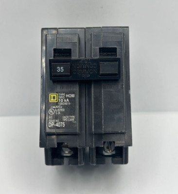 USED Square D HOM235 Circuit Breaker 2 Pole 35 Amp 120/240 Volt Plug in