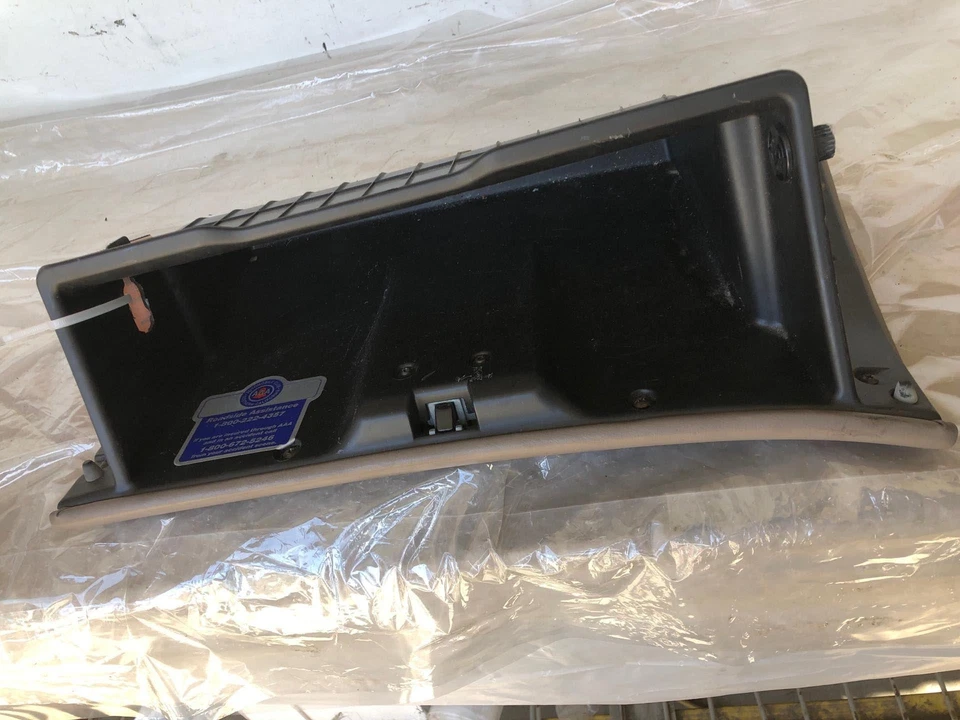 1994 HONDA ACCORD LX Glove Compartment Storage Box Dashboard Assembly OEM Wagon - Image 3 of 4