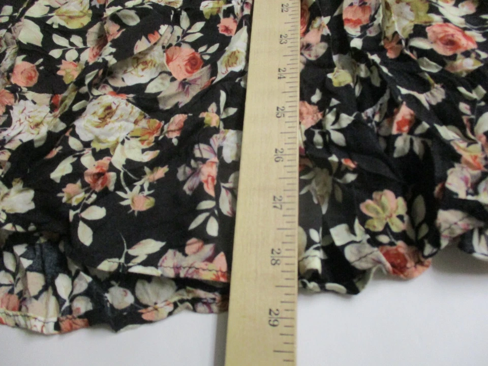 Womens full tilt black floral blouse sz s - Image 4 of 4