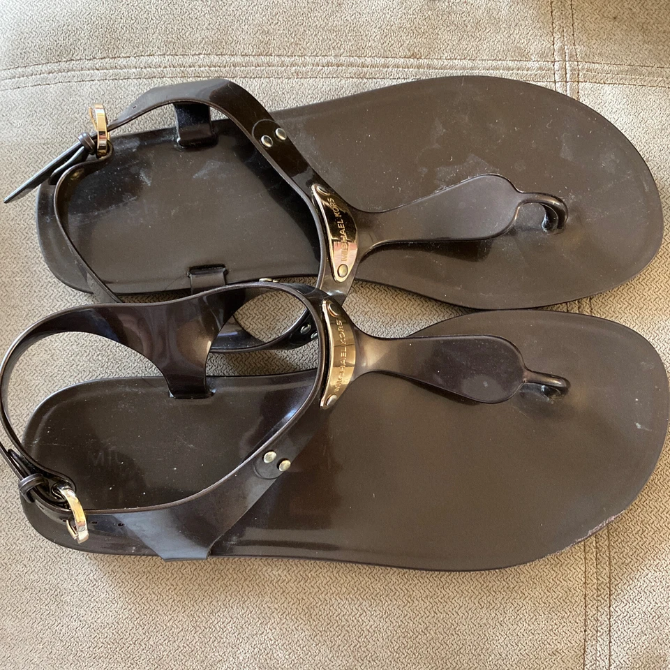 Sandalias de verano para mujer Michael Kors MK Plate Jelly PVC con hebilla marrón talla 8 Foto 2 de 4