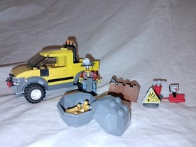 Year 2012 LEGO CITY SET 4200 MINING 4x4 MINE 100% COMPLETE + Miner's Manual