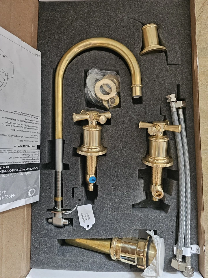 Grifo de cocina amplio con drenaje cero California Faucets Miramar 4802XZB-BBU Foto 2 de 4