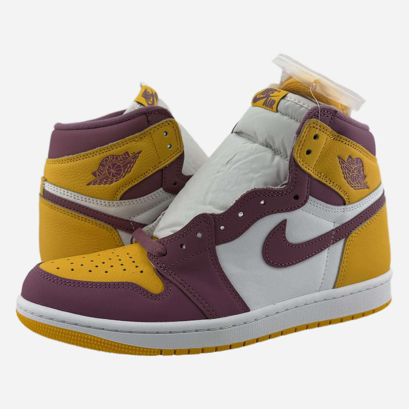 Nike Air Jordan 1 Brotherhood Sneakers US 8.5 New with Box 555088-706