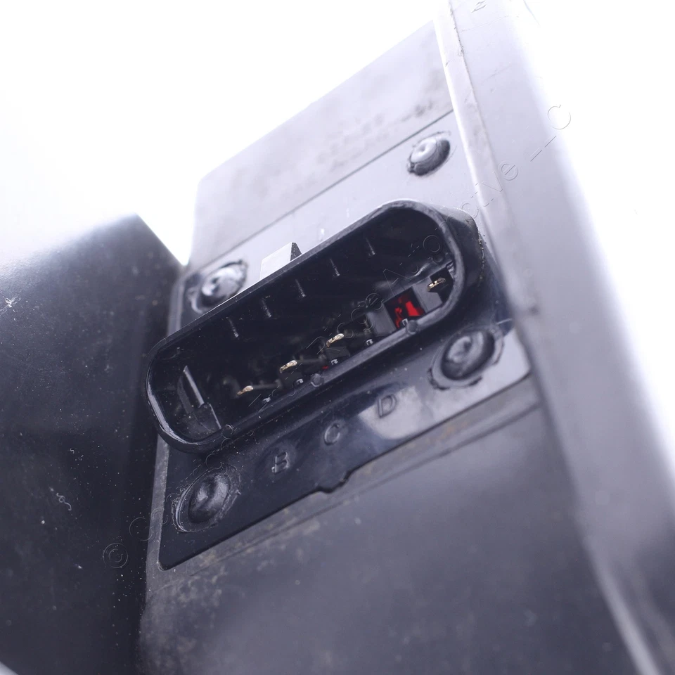 Take-Off OEM Rear Tail Light Brake RH Red/Clear w/ Bracket Metri-Pack Connector - Image 4 of 4