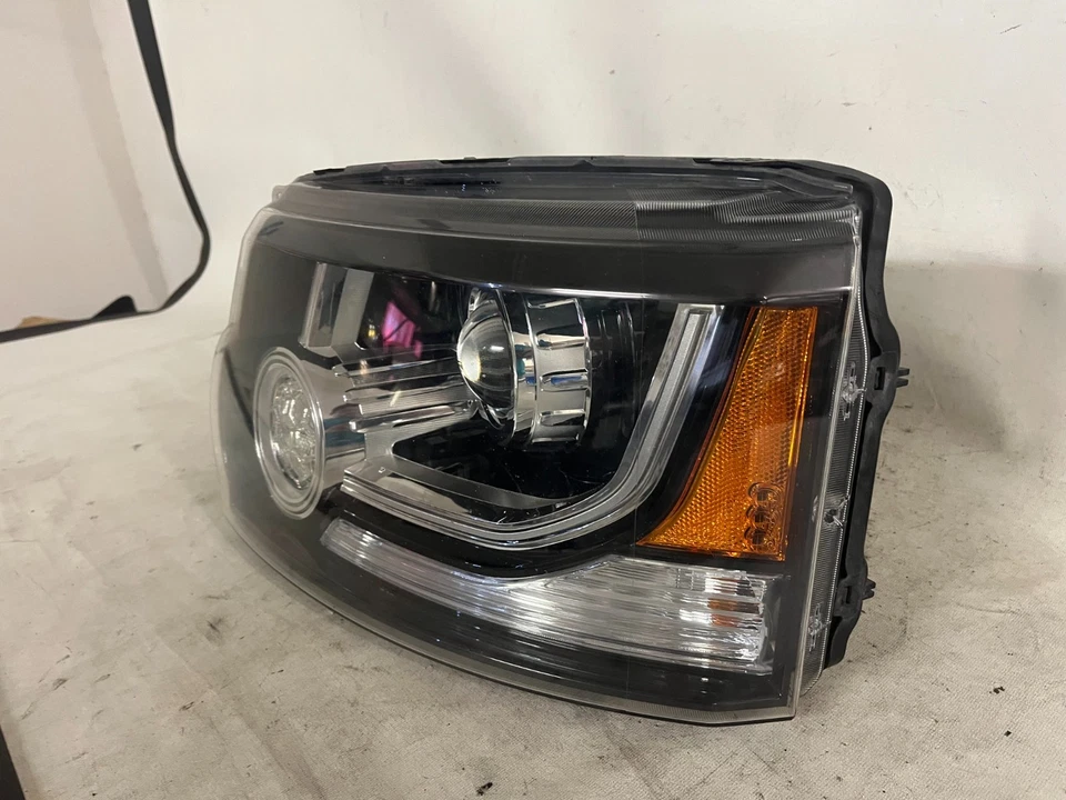FAROL DE HALOGÊNIO DO LADO DO MOTORISTA LAND ROVER LR4 LH 2014-2016 - Imagem 3 de 4