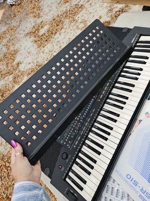 Yamaha PSR-510 Portatone Electronic Keyboard 61-Key Synthesizer