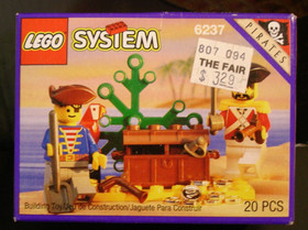 Lego Pirates Pirates Plunder 6237 Sealed New in Mint Box 1993