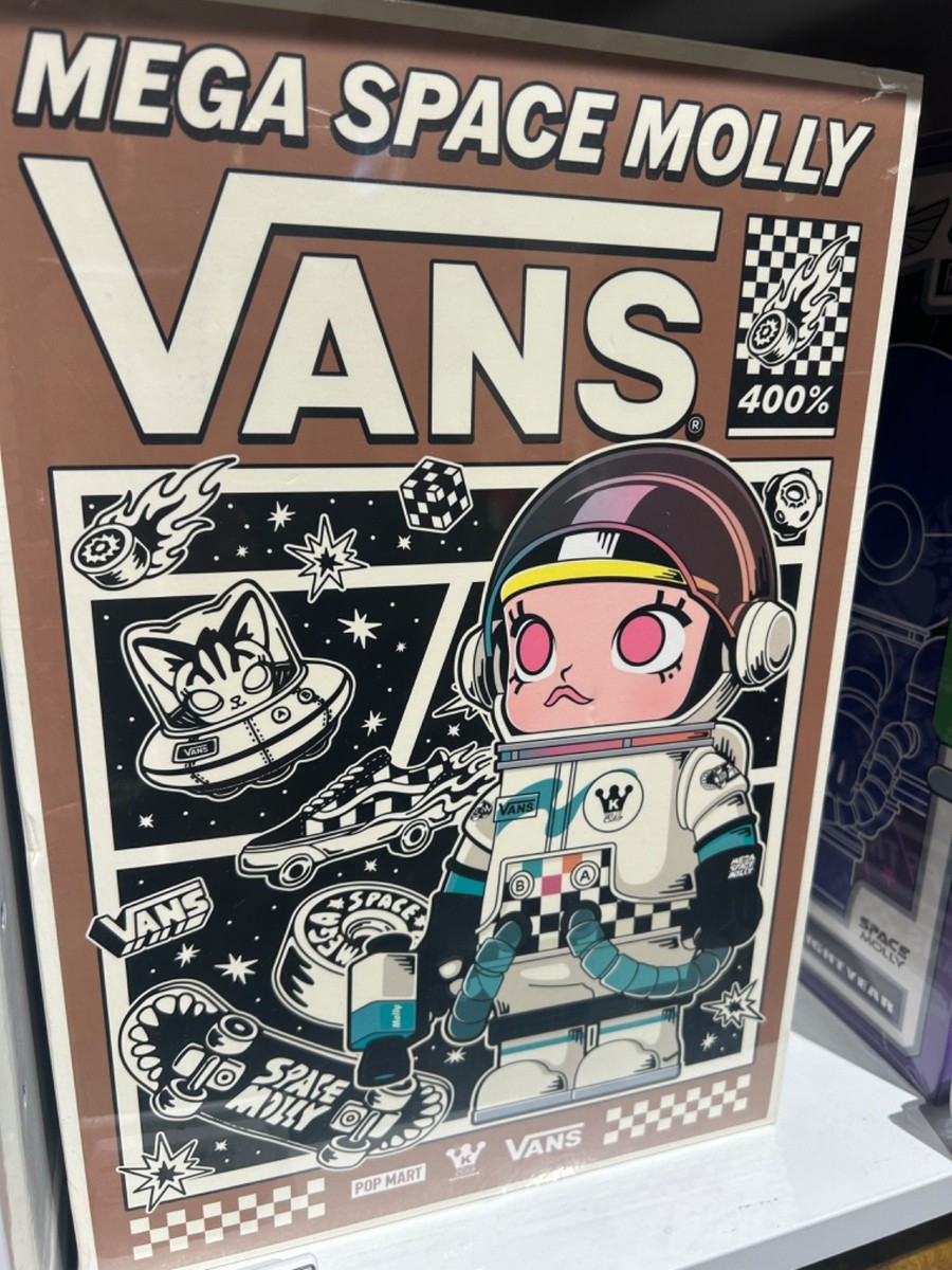 POPMART MEGA SPACE MOLLY 400% VANS MEGA COLLECTIONS Limited 29.5cm