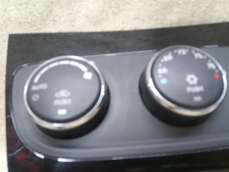 Control de clima de temperatura automático 55111888AI compatible con 08-14 Dodge Avenger B240-192605 Foto 2 de 4