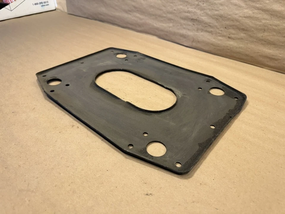 Оригинальная нижняя пластина каркаса Jaguar XKE E-Type IRS C20651 - Изображение 4 из 4