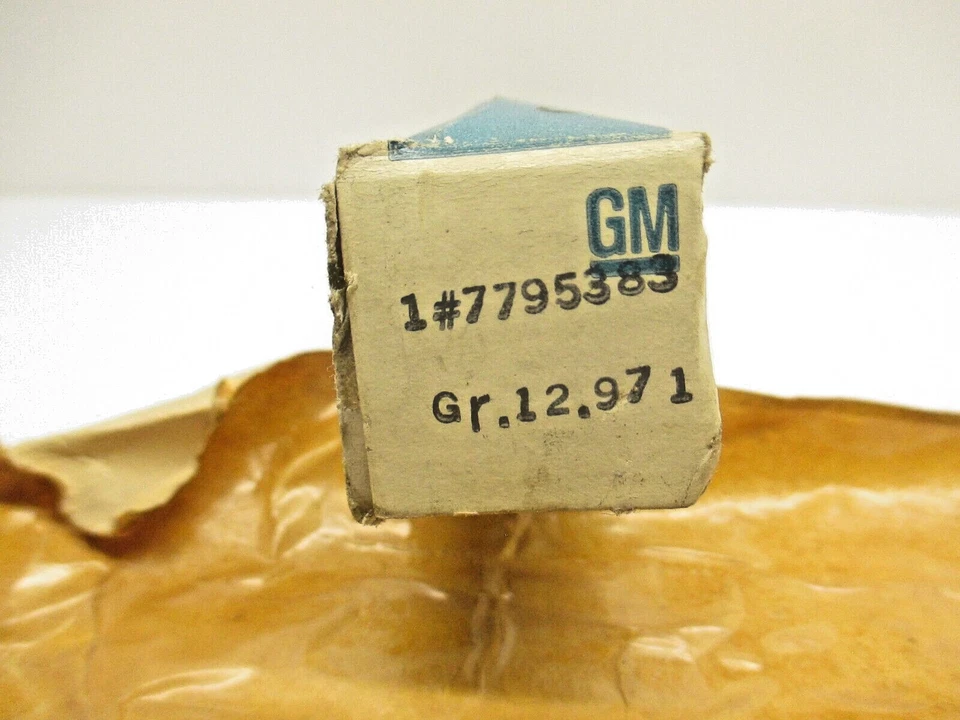 НОВЫЙ ИЗ СТАРЫХ ЗАПАСОВ 1968-69 BUICK GS, SKYLARK СПЕЦИАЛЬНЫЙ РОСКОШНЫЙ ОТДЕЛОЧНЫЙ МОЛДИНГ КРЫШКИ БАГАЖНИКА NO 7788997 - Изображение 2 из 4