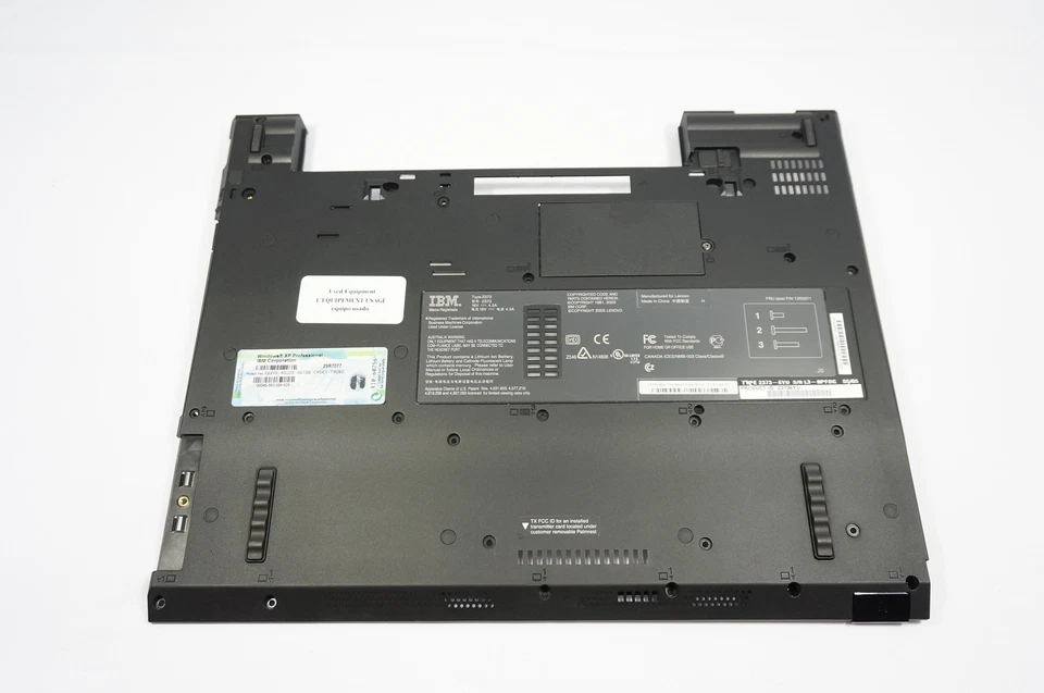 13R2927 - Conjunto de cubierta base IBM ThinkPad T42 15 pulgadas Foto 2 de 2