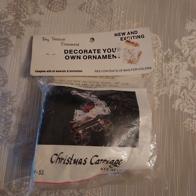 Vintage Christmas Ornament Kit Tiny Treasures Christmas Carriage #84-32 - Crafts