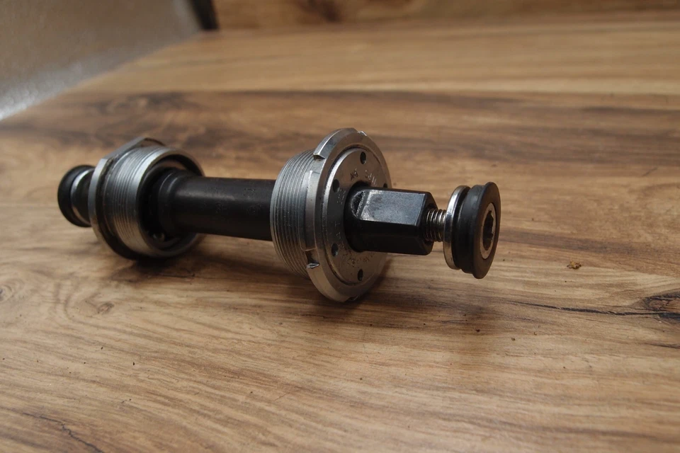 bottom bracket Shimano D-3H made in Japan 1989 113 mm length BSA / 68 mm - Image 3 of 4