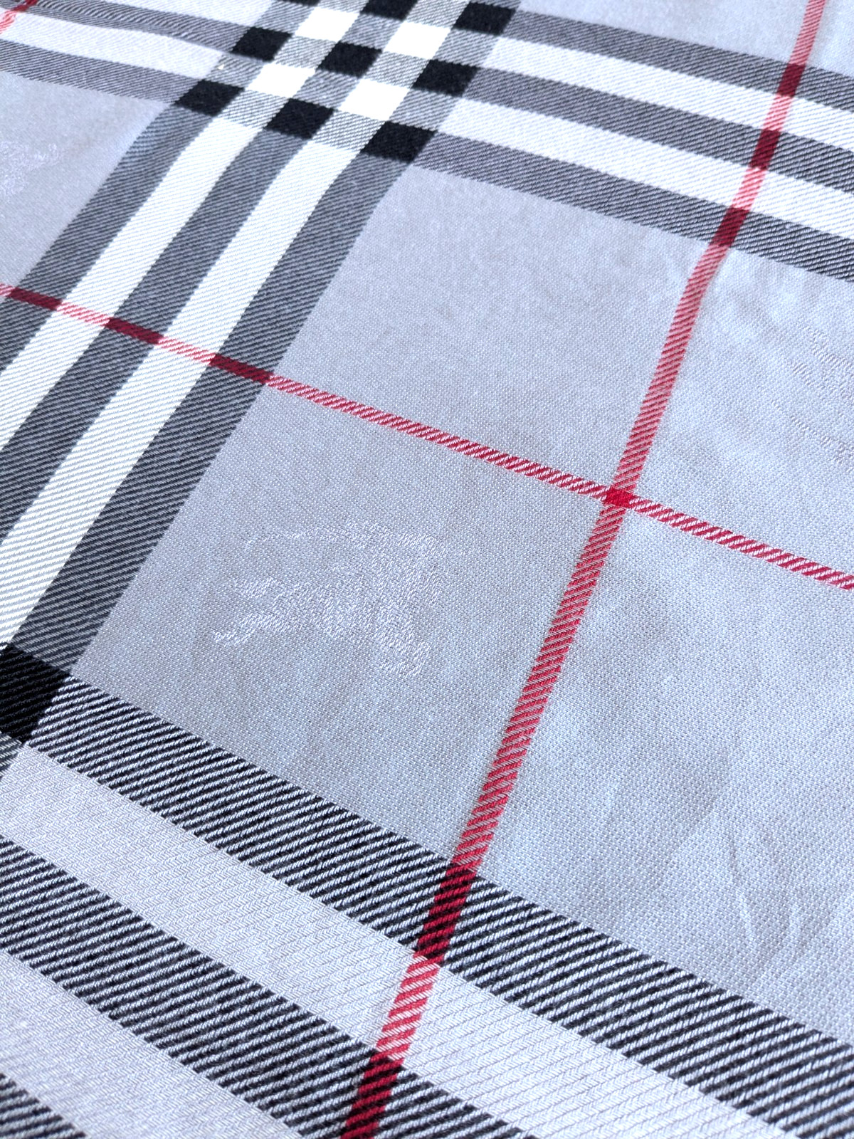 Burberry Shawl 100% Cashmere Rectangular Scarf So… - image 6