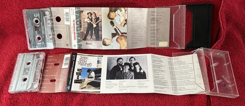 Stevie Ray Vaughan 2 Cassette Tapes Lot The Sky Is Crying  & Family Style - Image 3 of 4